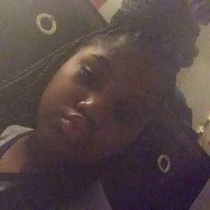 Meet your Posher, Mollyeah